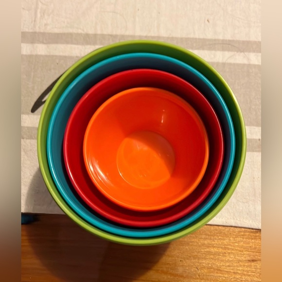 Faberware prep bowl set, set of 4, measures 1-4 cups, GUC, fiesta colors - Picture 5 of 6